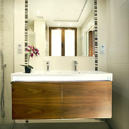 Monko - La Nogalera, Luxury & Comfort *
